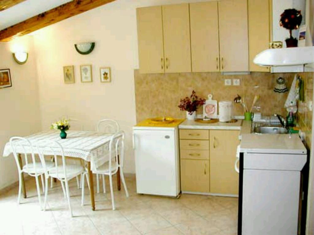 Apartment Dimitrijevic Makarska Oda fotoğraf